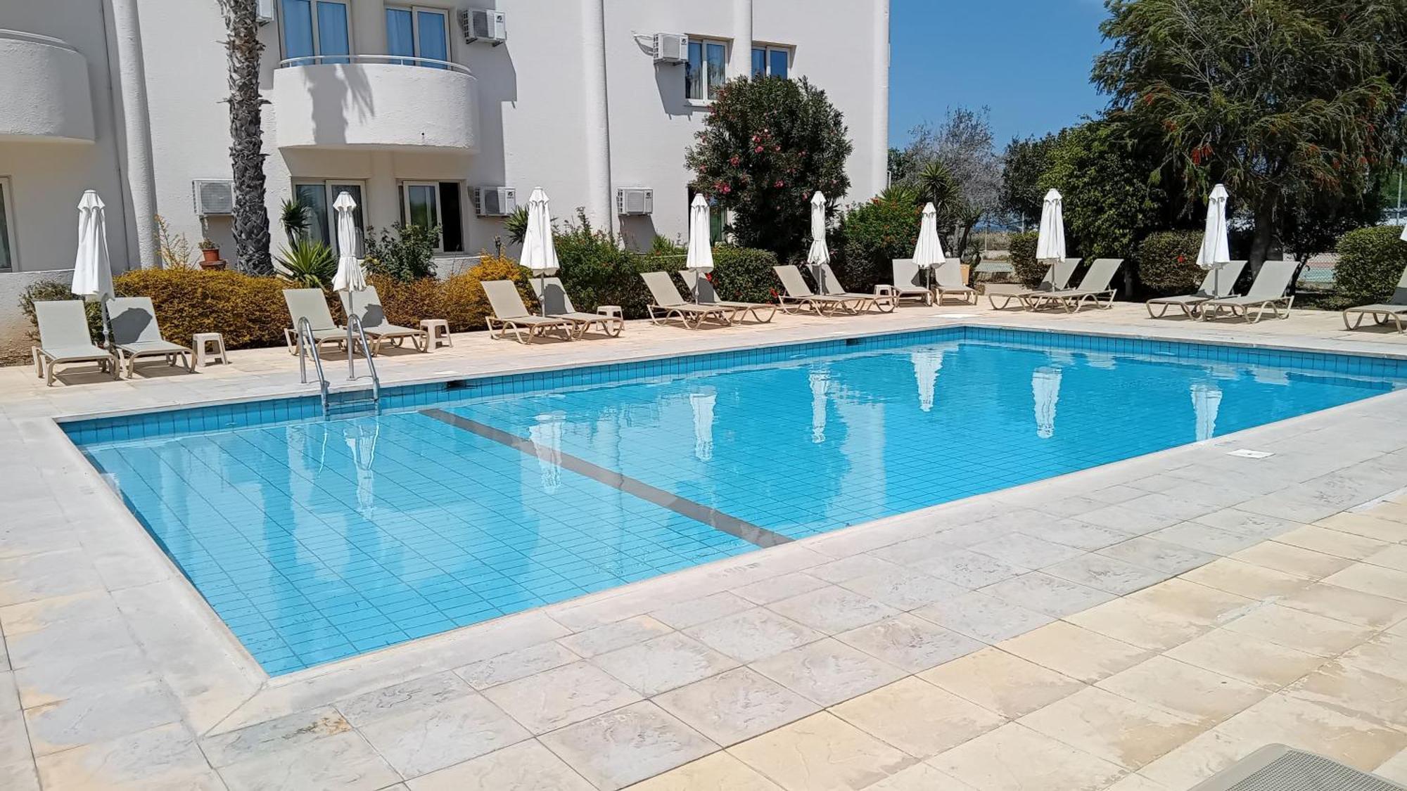 Mandalena Hotel Apartments Protaras Exteriör bild