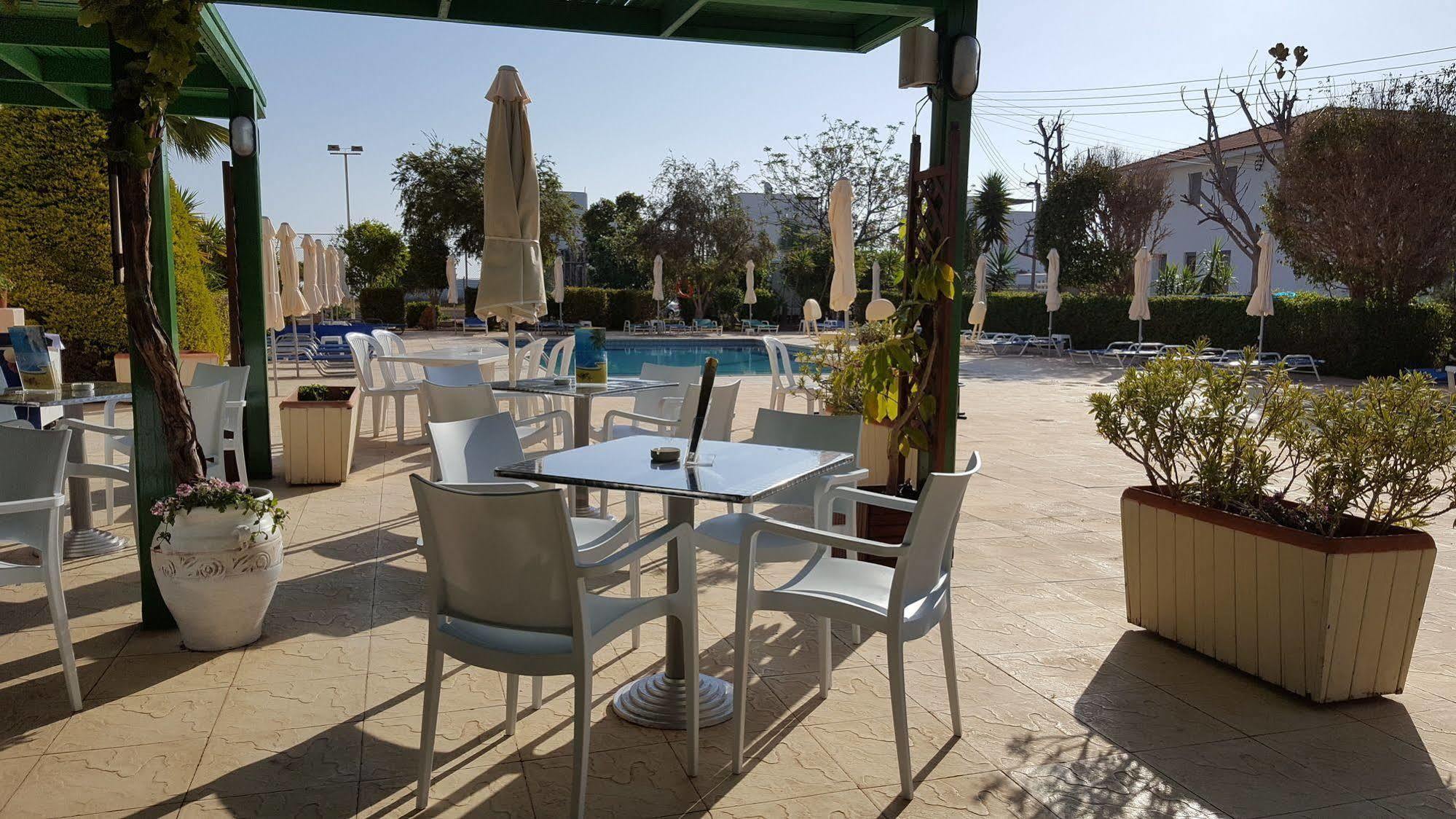 Mandalena Hotel Apartments Protaras Exteriör bild